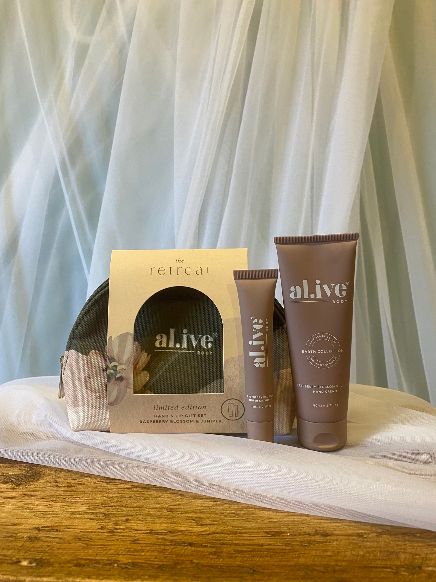 Alive - Hand & Lip Gift Set - Raspberry Blossom & Juniper