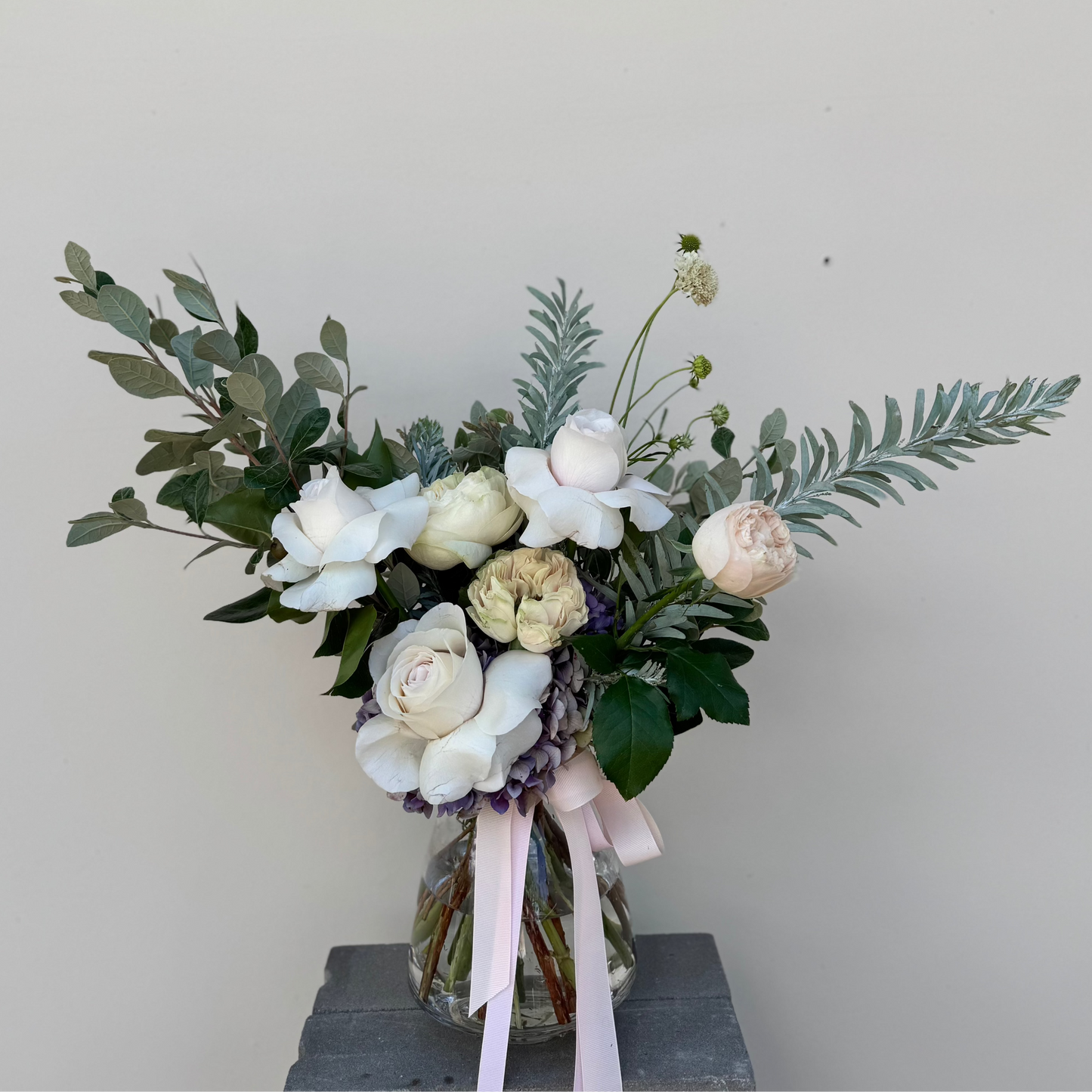 1/2 Dozen Roses in Vase