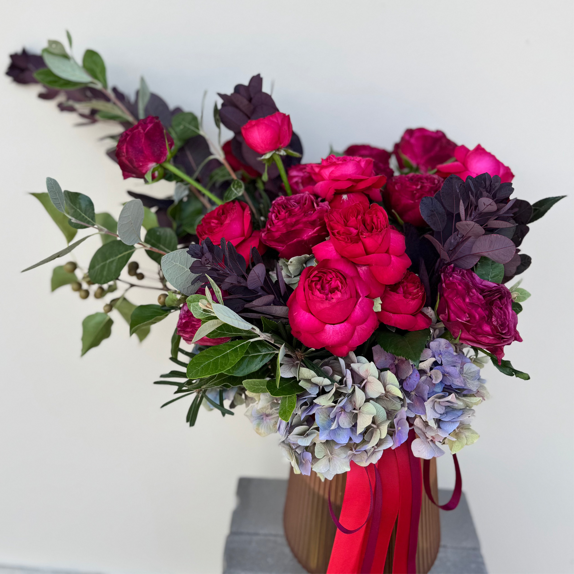 20 Roses in Vase